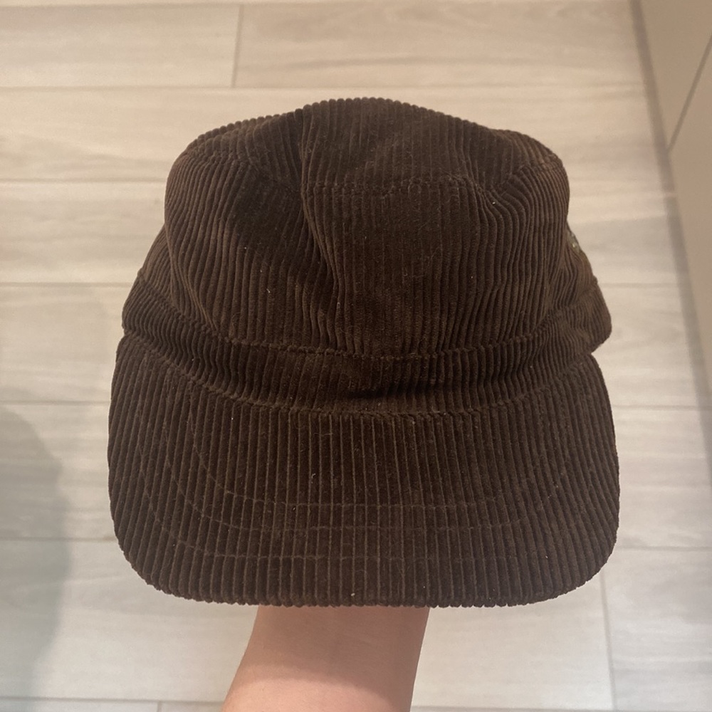 Burberry hat